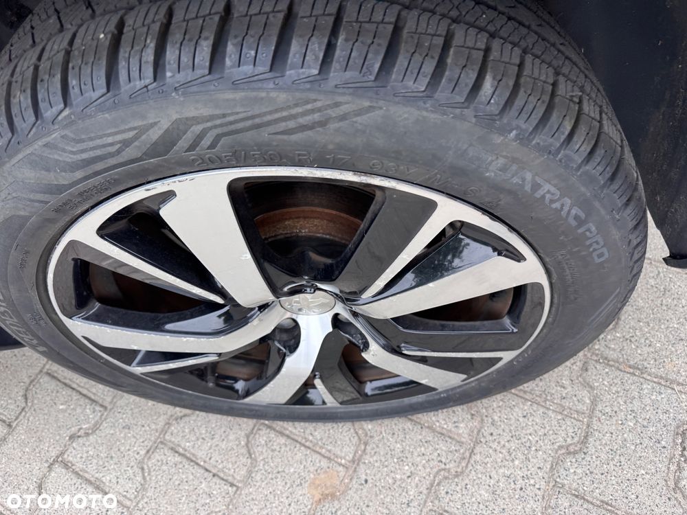 Peugeot 2008 PureTech 110 Stop&Start GT-Line Edition - 17