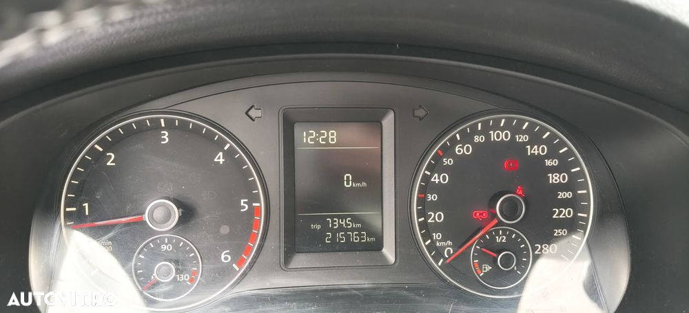 Volkswagen Jetta - 5