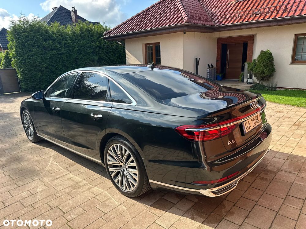 Audi A8 - 5