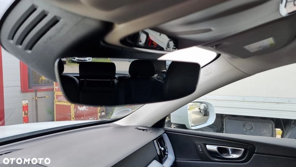 Volvo XC 60 D4 Geartronic Momentum Pro - 35