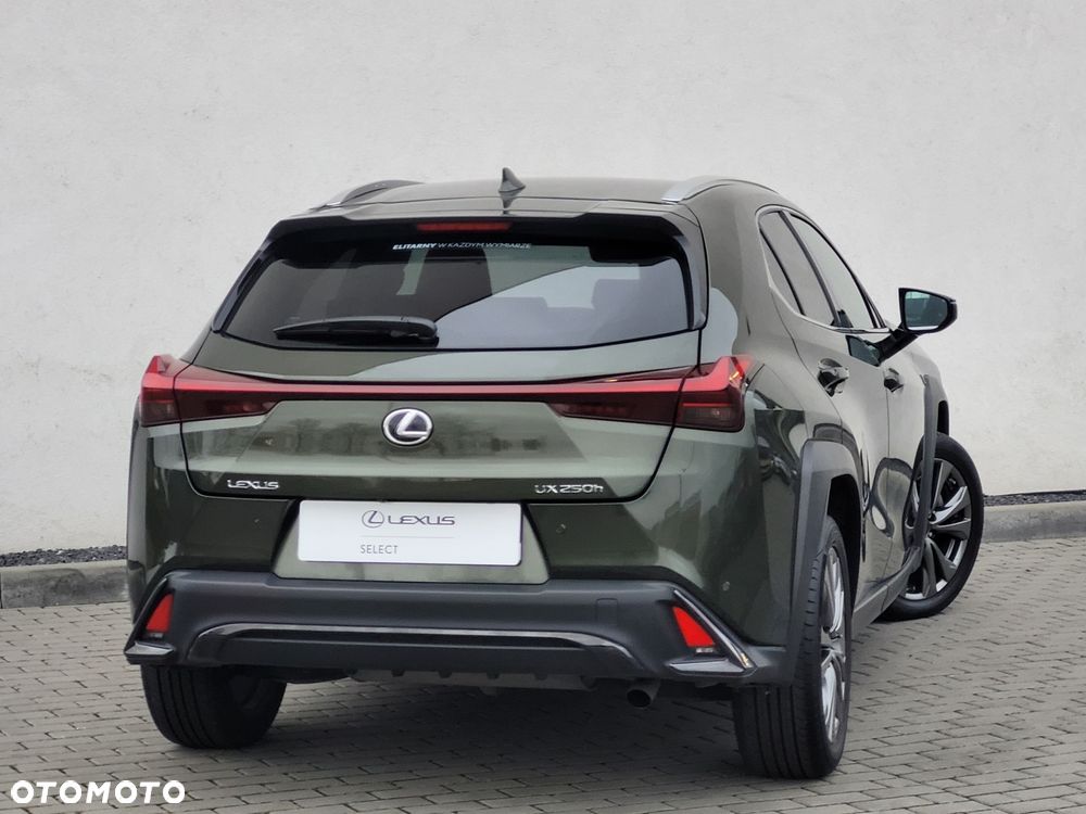 Lexus UX - 6