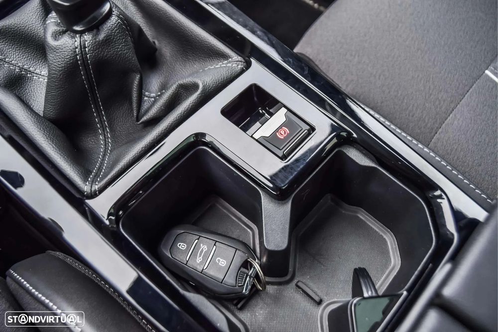 Opel Astra Sports Tourer 1.2 T GS Line - 18