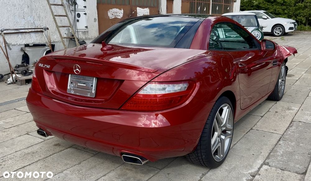 Mercedes-Benz SLK 250 CGI - 17