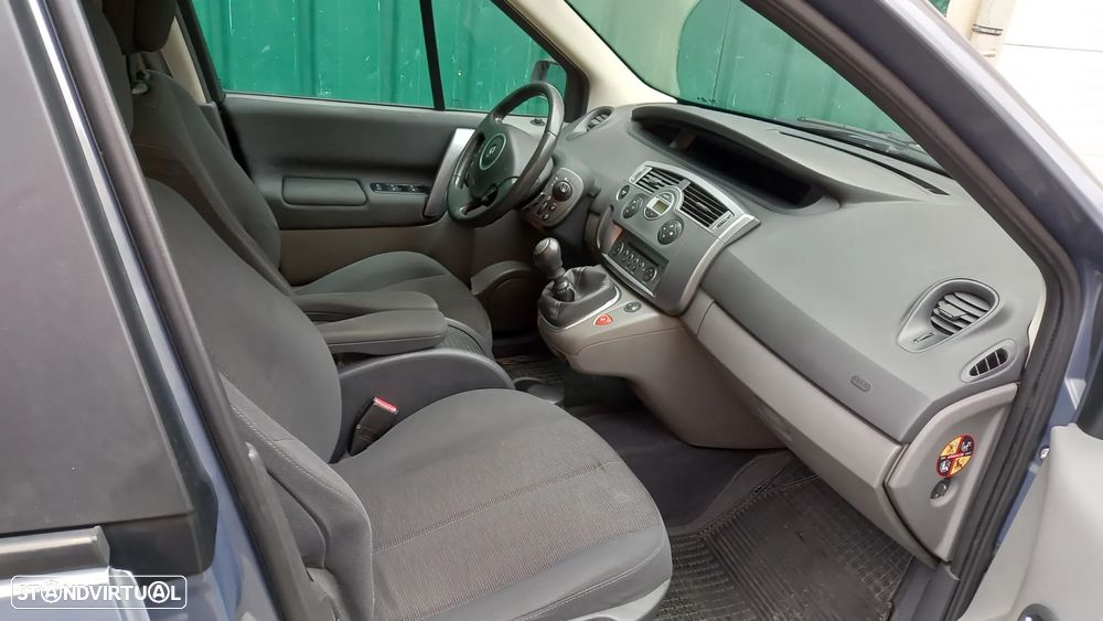Renault Scénic - 5