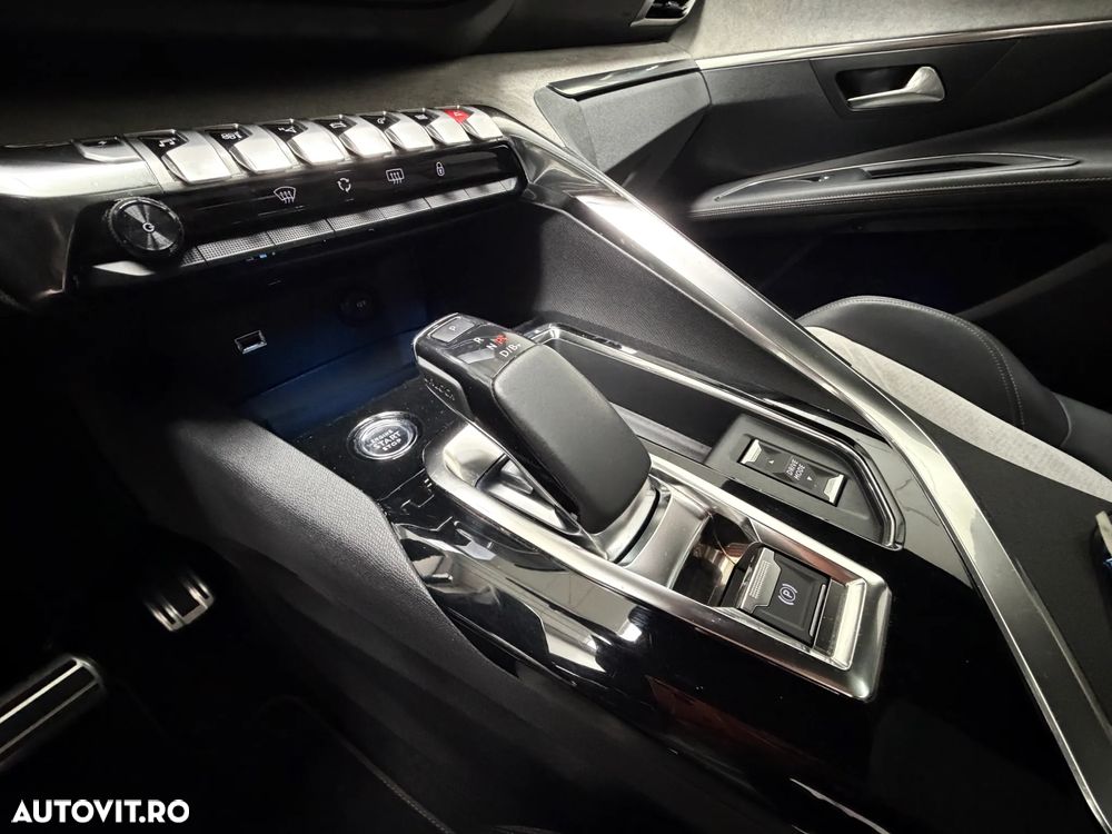 Peugeot 3008 225 e-EAT8 GT Pack - 34