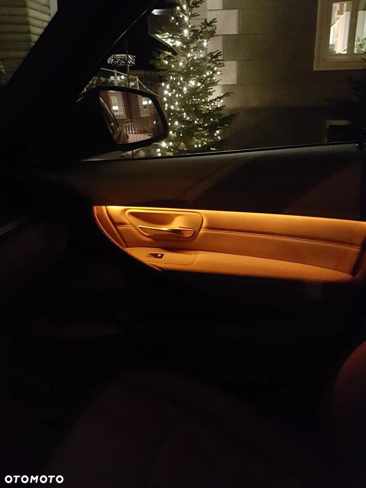 BMW Seria 3 320d - 23