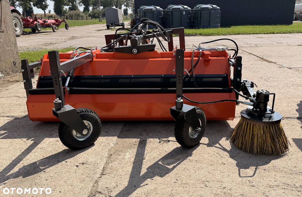 Metal-Technik Zamiatarka - 1