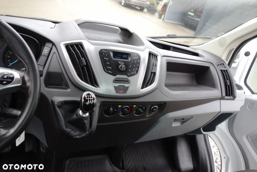 Ford Transit 2.0 Ecoblue 170 KM  Skrzynia 3.74 M Klima - 13