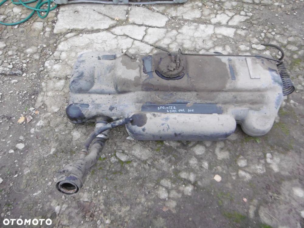 ZBIORNIK PALIWA BAK MERCEDES SPRINTER 903 VW LT 35 - 1