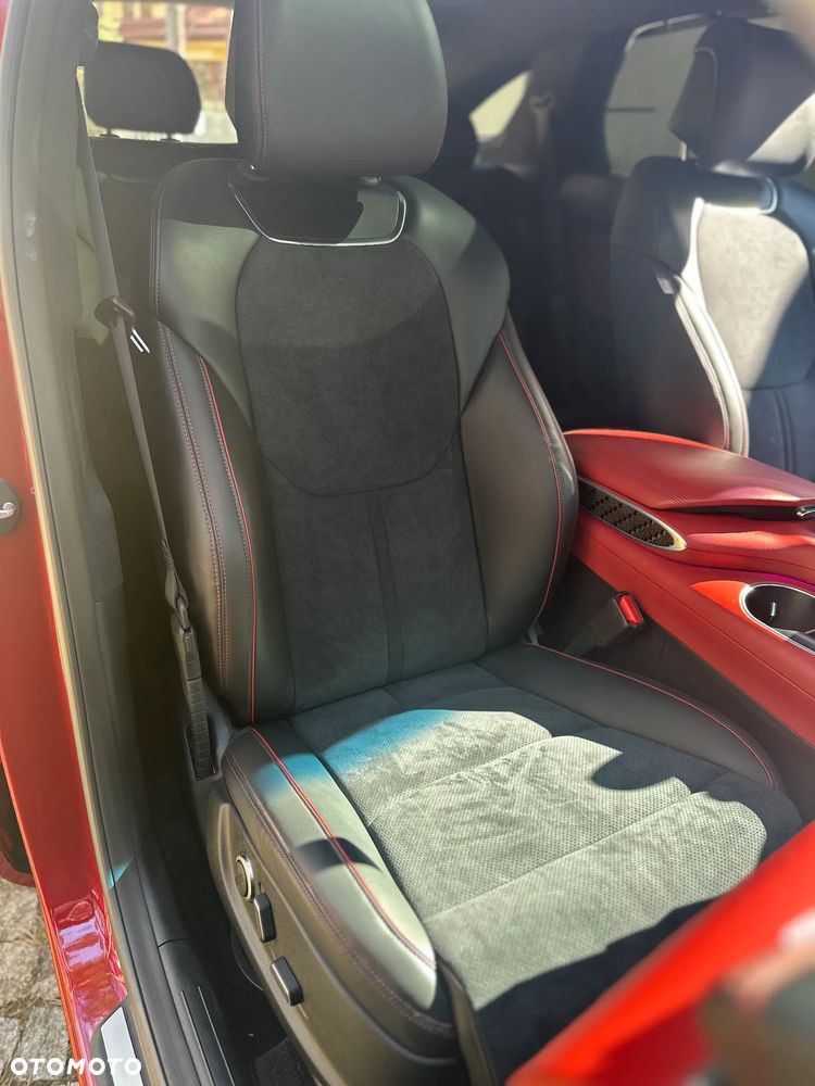 Genesis GV70 - 26