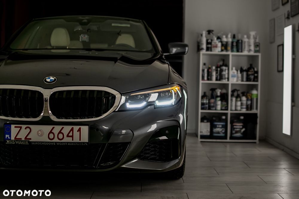 BMW Seria 3 330i xDrive - 7