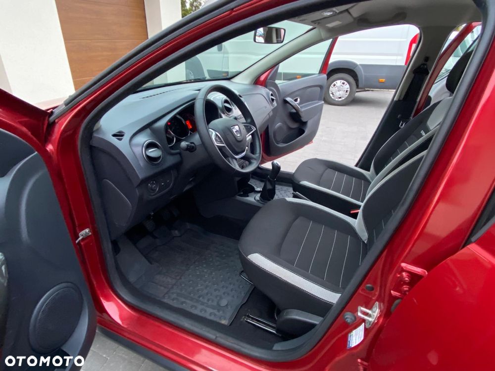 Dacia Sandero Stepway TCe 90 (S&S) Celebration - 17