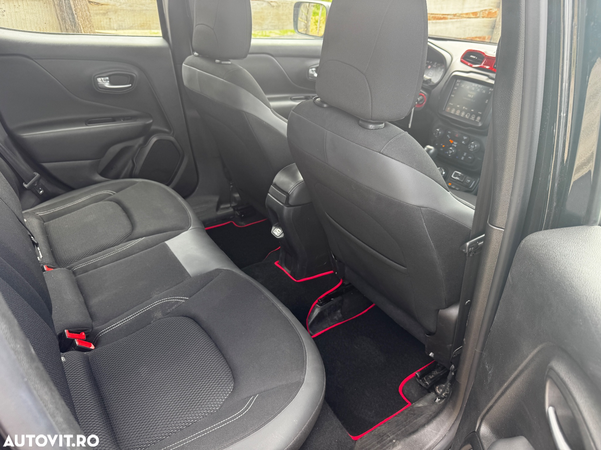 Jeep Renegade - 4