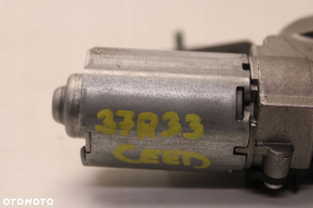 kia ceed i hb 06r- silniczek mechanizm wycieraczki tył 98700-1h300 - 6