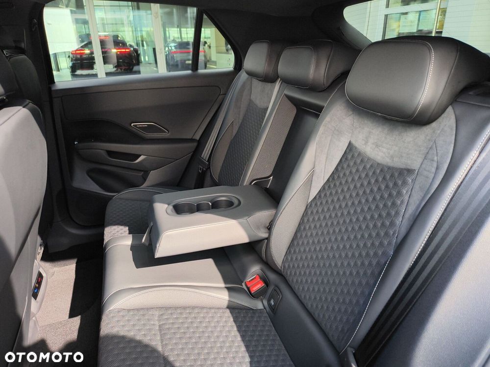 Volkswagen T-Roc 1.5 eTSI R-Line DSG - 29