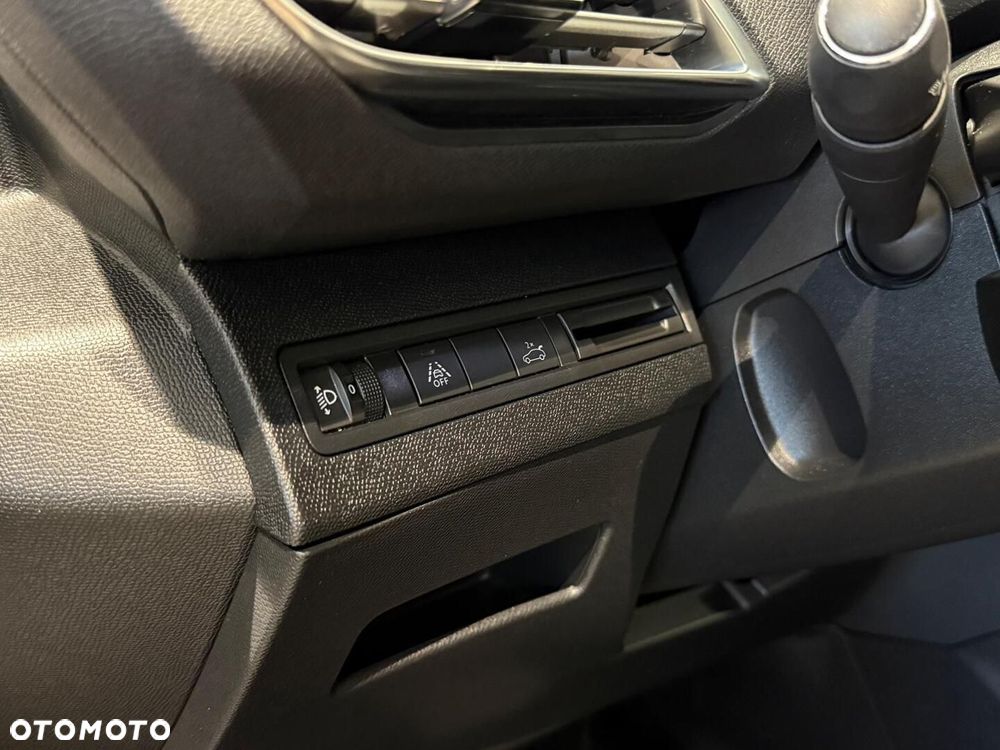 Peugeot 3008 1.2 PureTech GPF Allure S&S EAT8 - 19