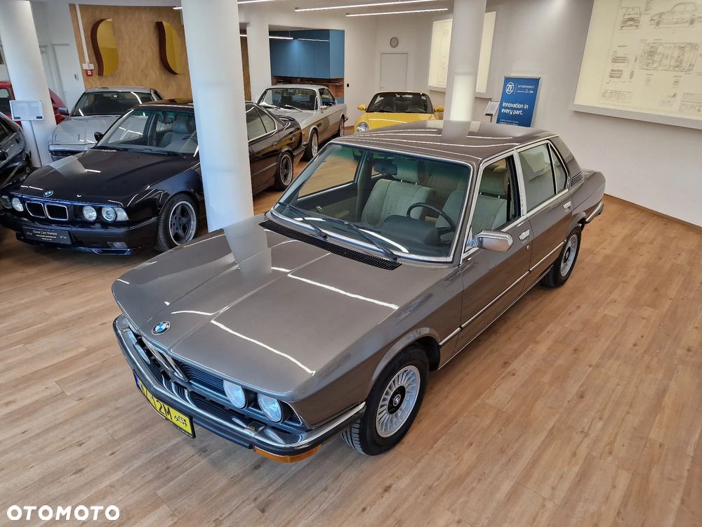 BMW Seria 5 - 8