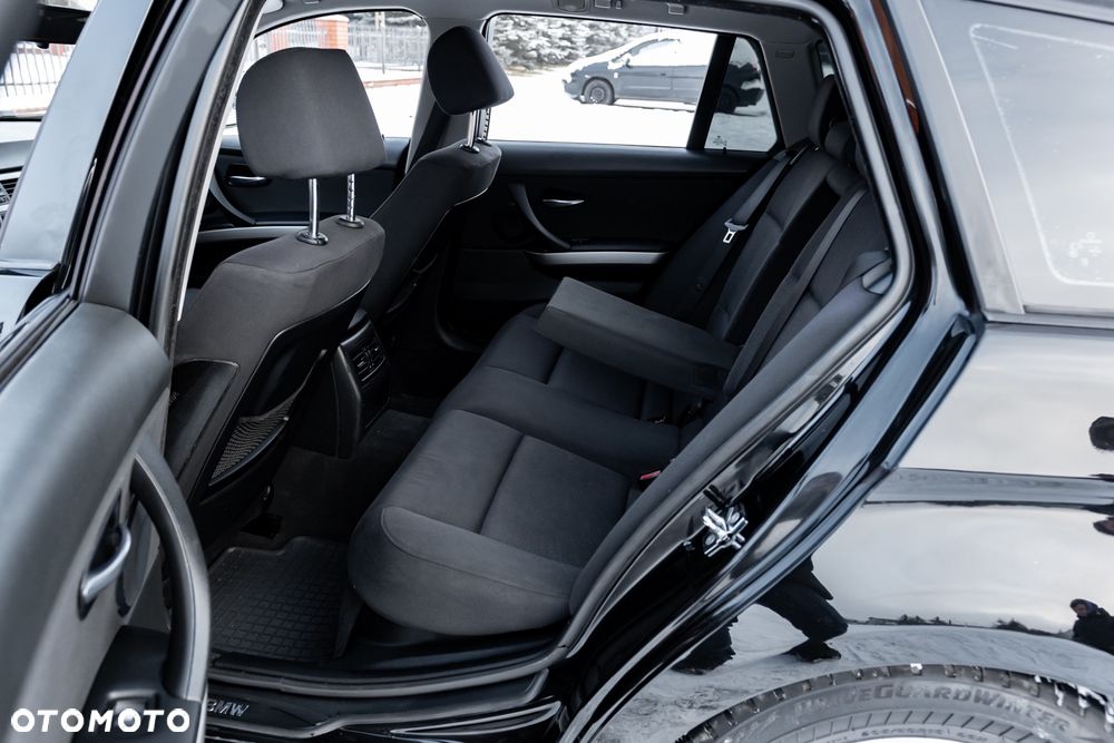 BMW Seria 3 320d DPF - 19