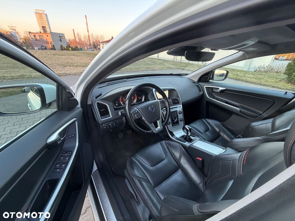 Volvo XC 60 D3 Ocean Race - 24