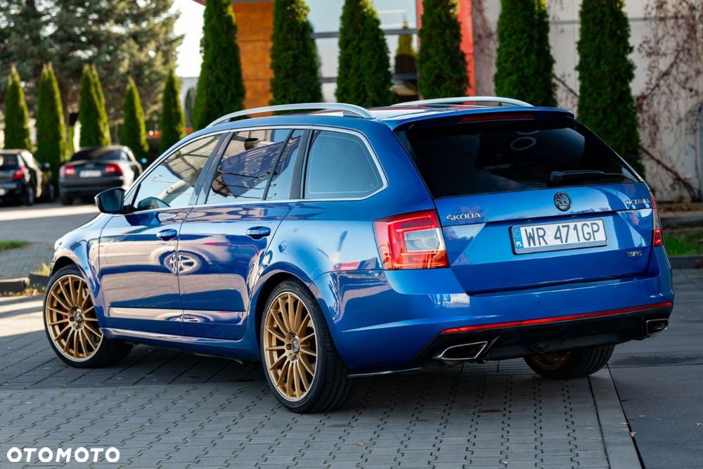 Skoda Octavia 2.0 TSI RS DSG - 6