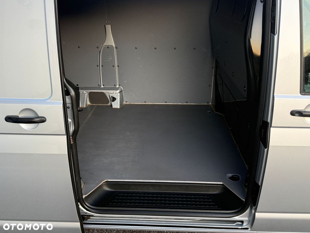 Volkswagen Transporter - 5