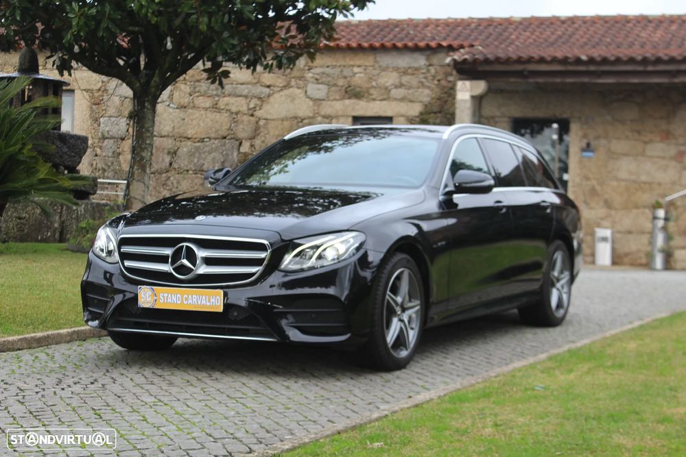 Mercedes-Benz E 300 de AMG Line - 1