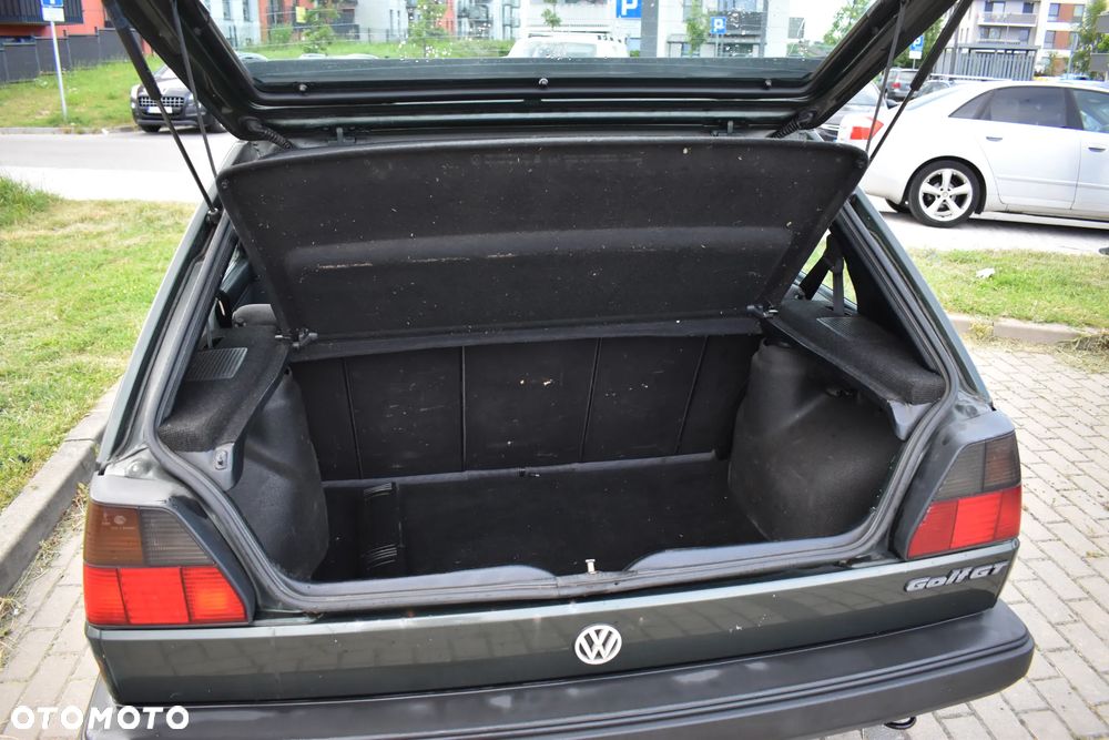 Volkswagen Golf 1.8 GT Special - 25