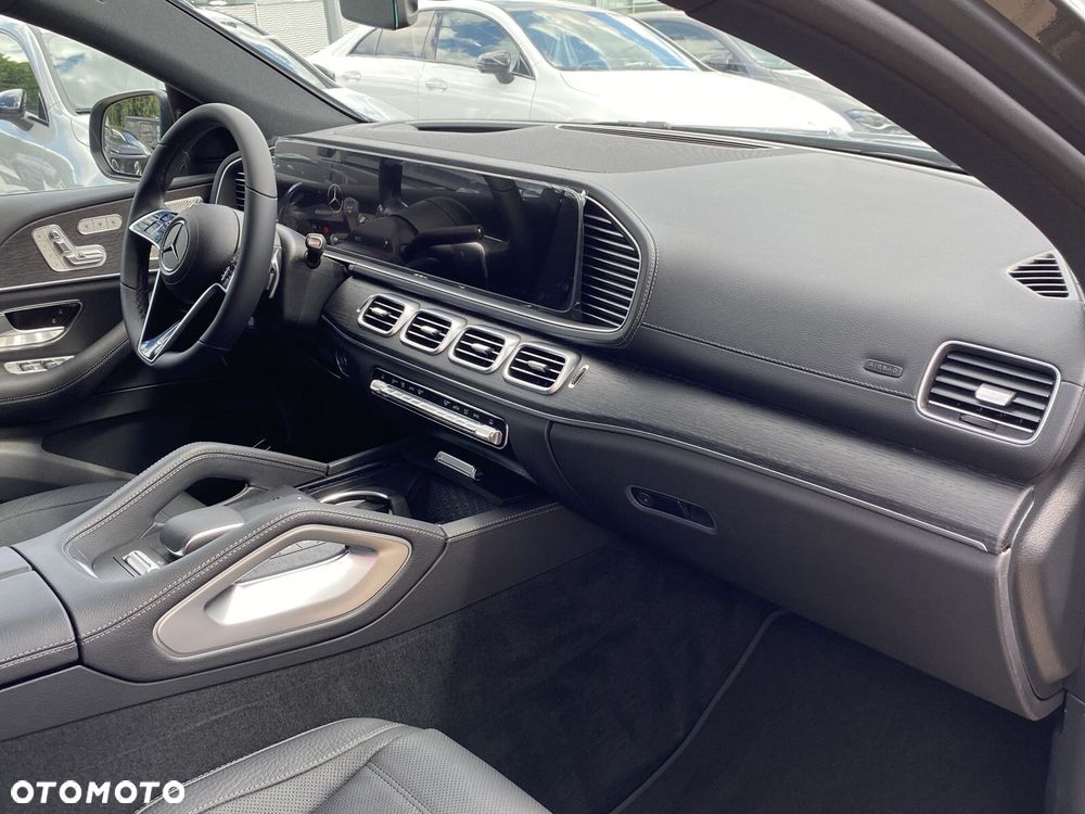 Mercedes-Benz GLE - 24