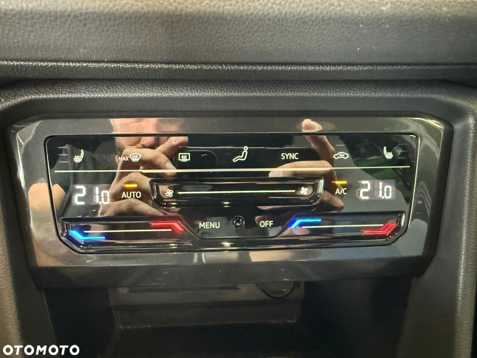 Volkswagen Tiguan - 29