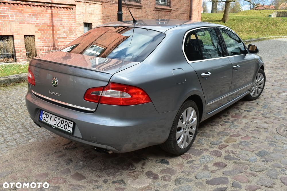 Skoda Superb 3.6 V6 4x4 DSG Elegance - 26