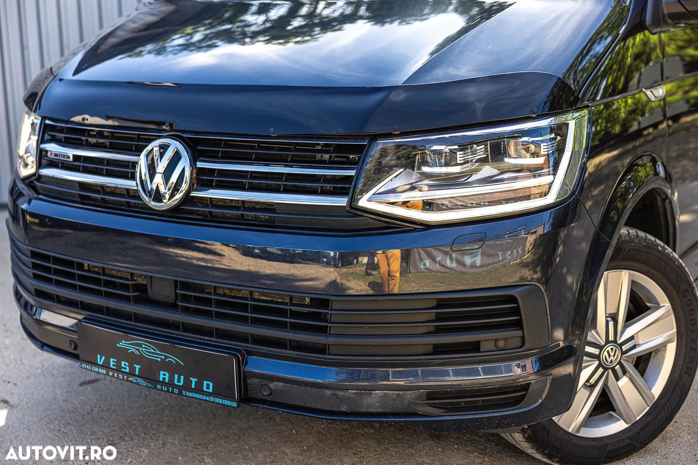 Volkswagen Multivan - 34