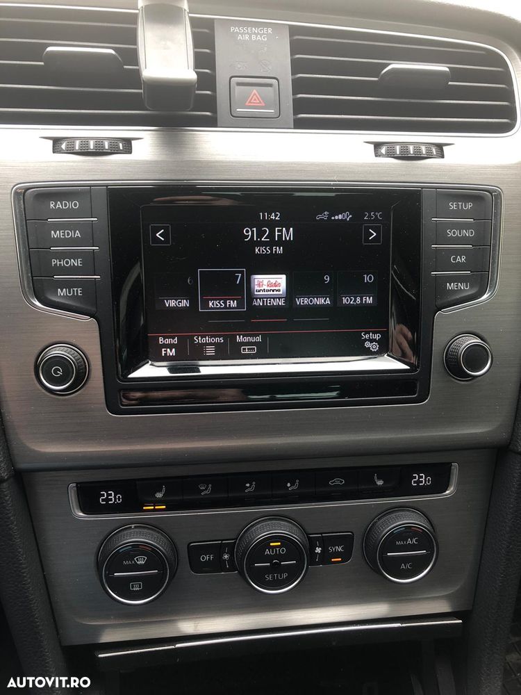 Volkswagen Golf - 13