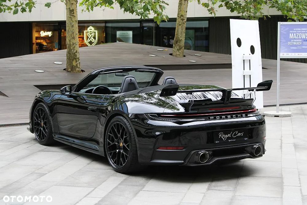 Porsche 911 Carrera Cabrio - 3