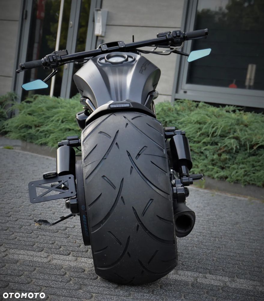 Harley-Davidson V-Rod Night Rod - 5