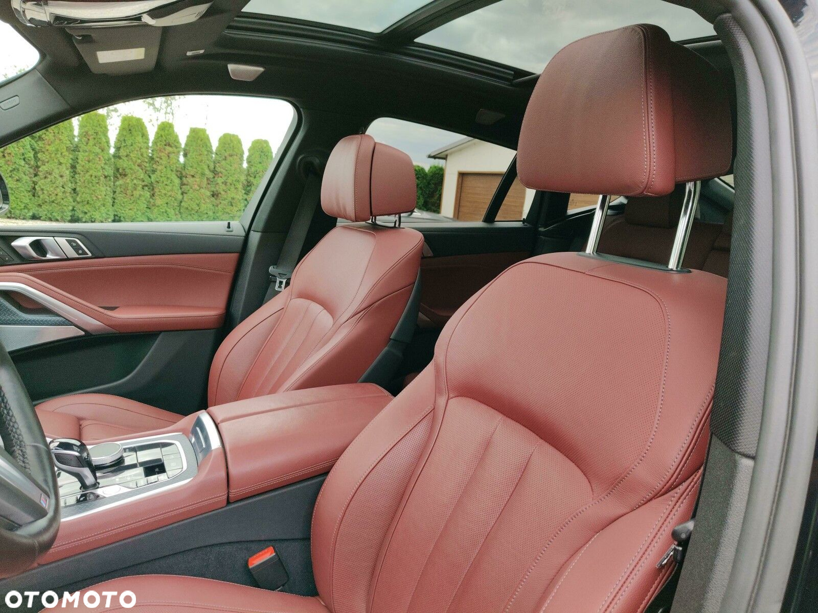 BMW X6 M50i - 12