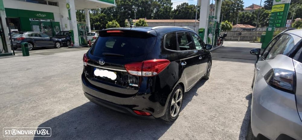 Kia Carens 1.7 CRDi ISG TX - 6