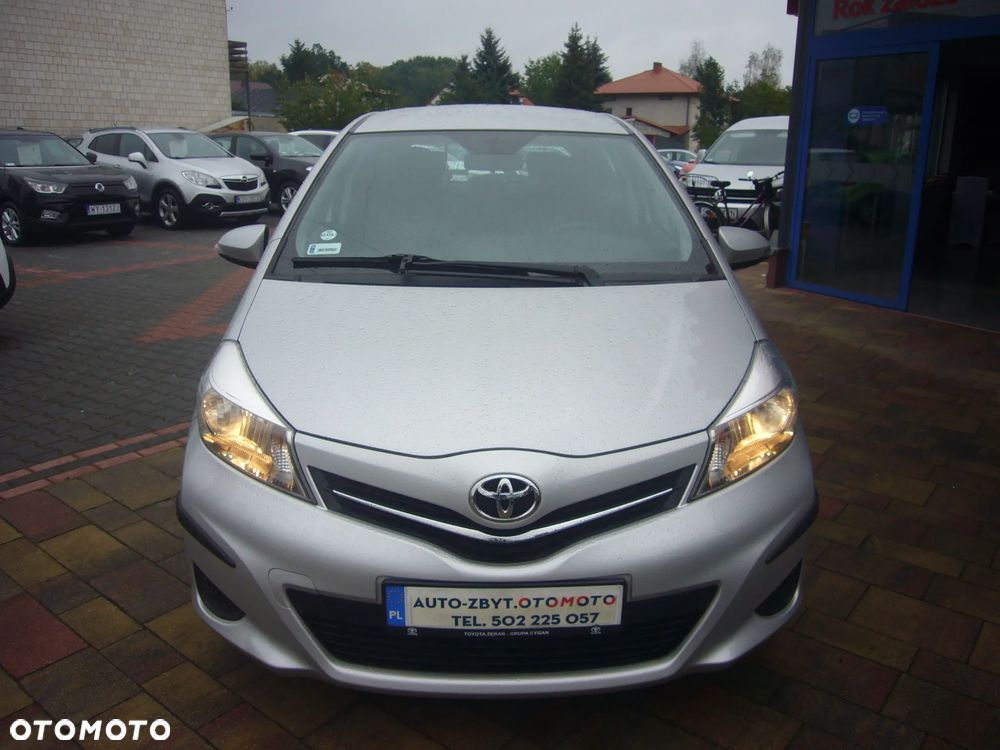 Toyota Yaris - 4