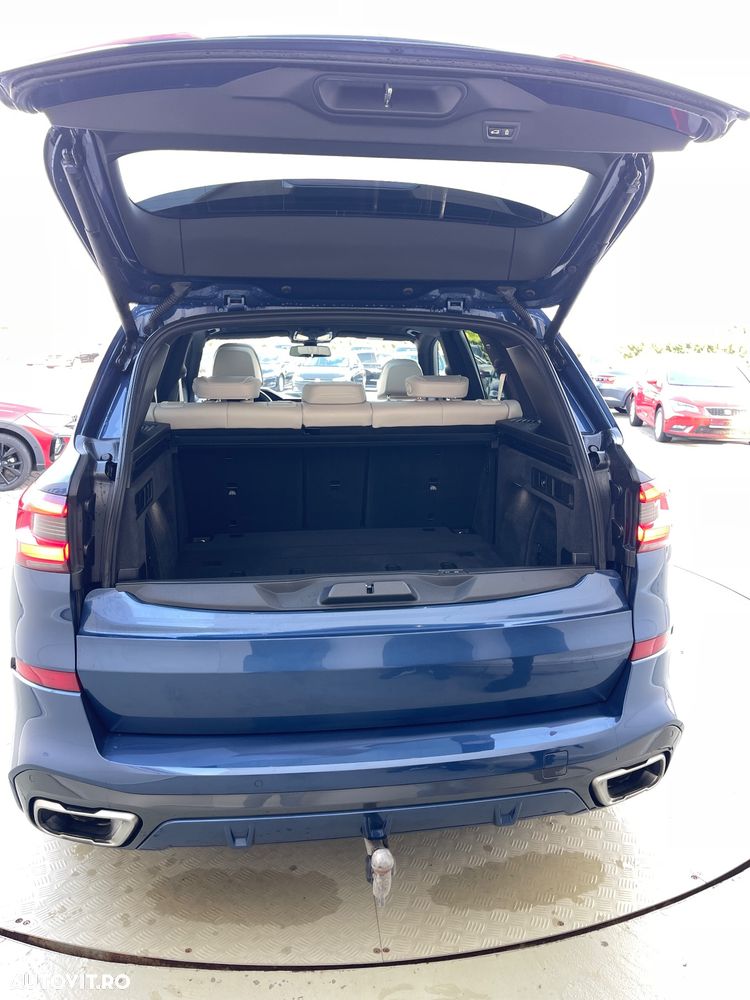 BMW X5 M M50d - 23
