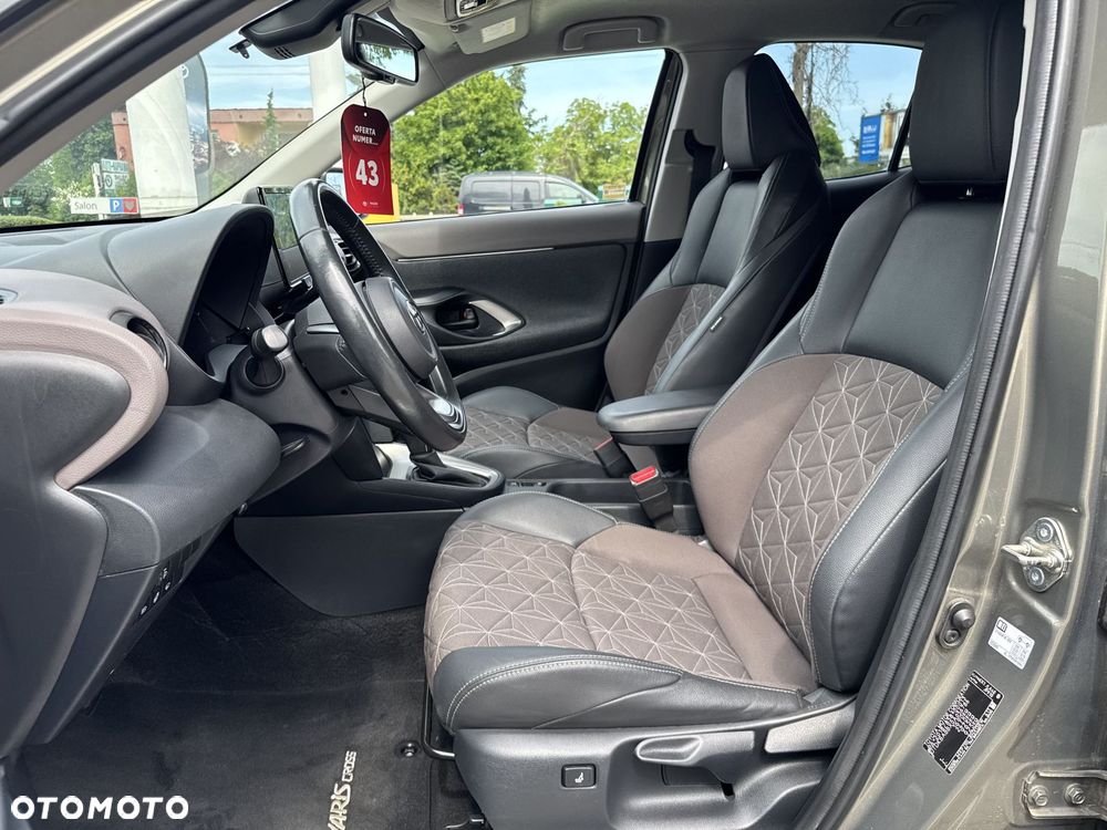 Toyota Yaris Cross Hybrid 1.5 Executive - 10