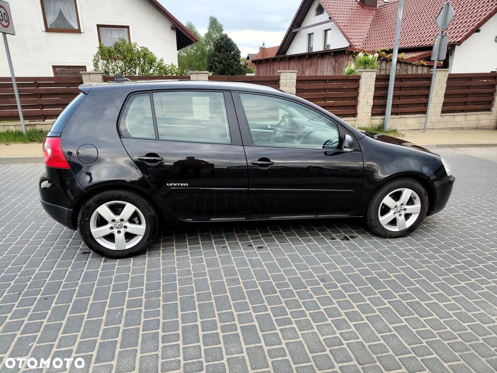 Volkswagen Golf 1.9 TDI DPF United BlueMotion - 10