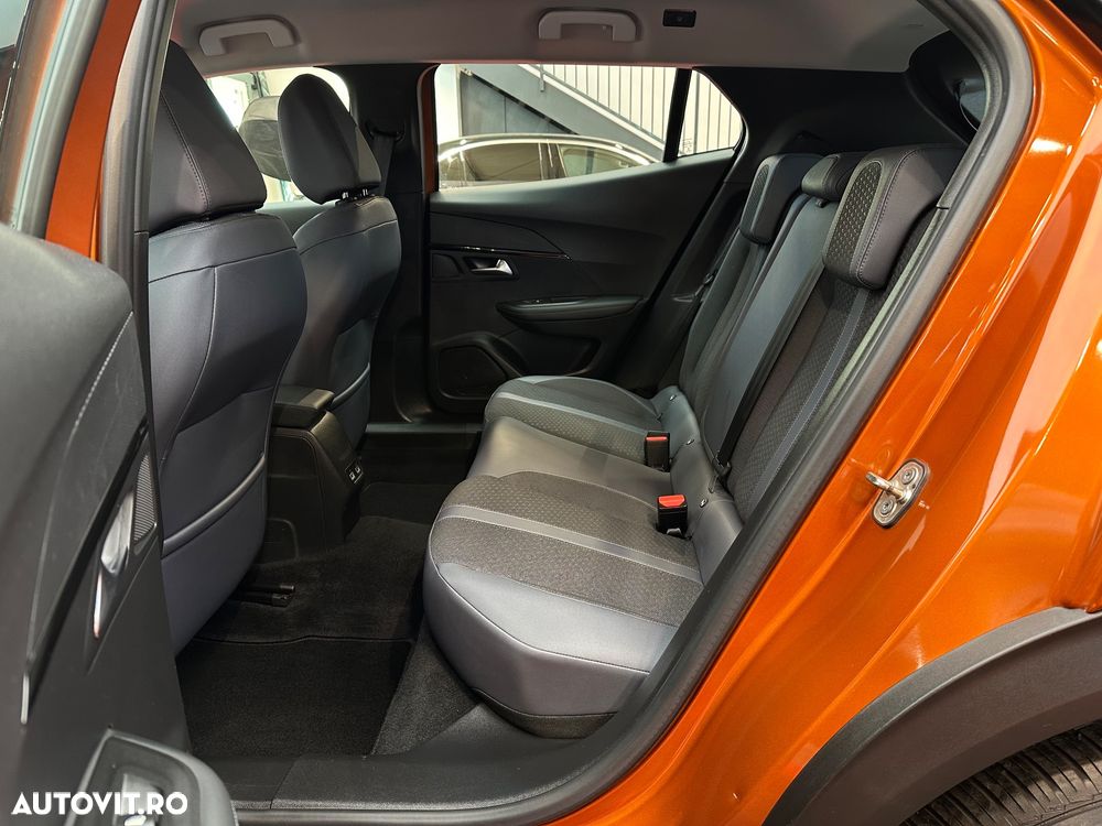 Peugeot 2008 PureTech 130 EAT8 Allure - 26