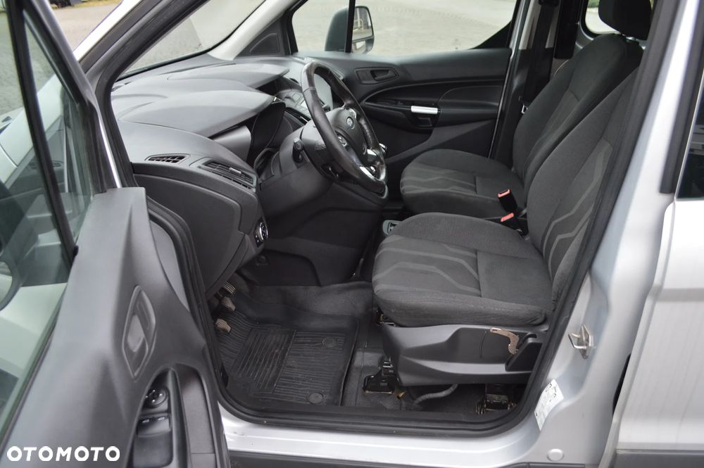 Ford Transit Connect - 9