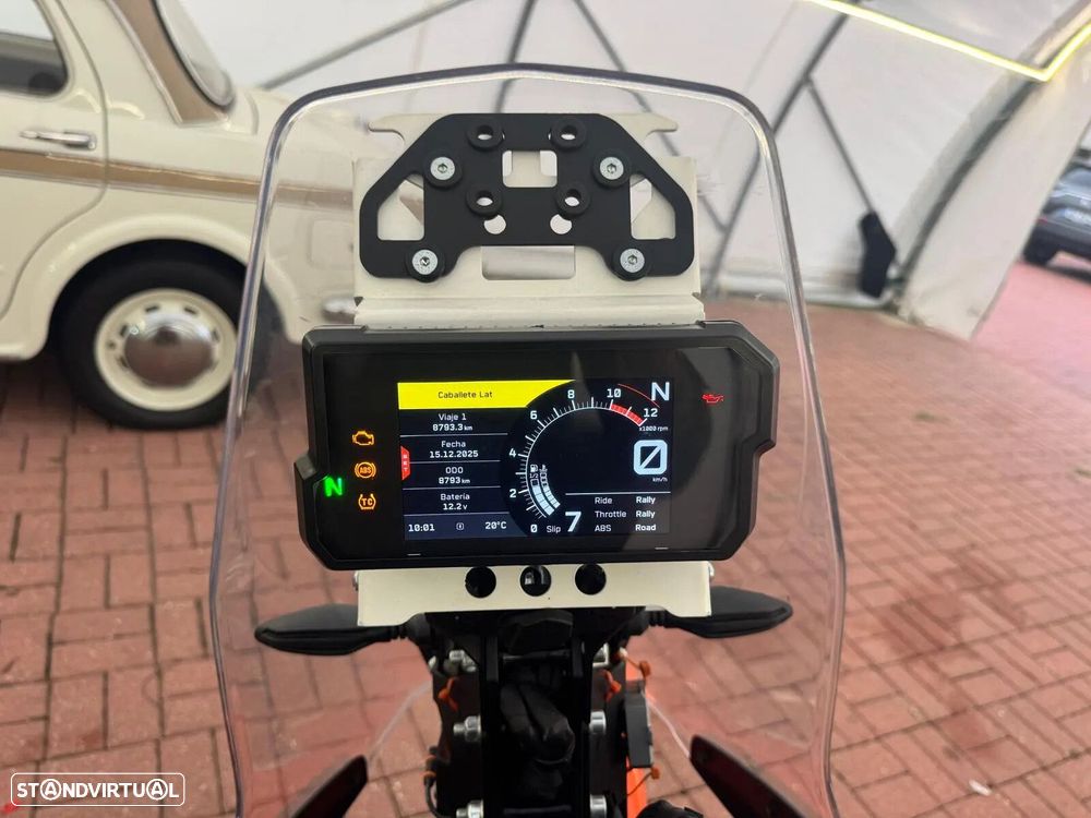 KTM 890 - 11