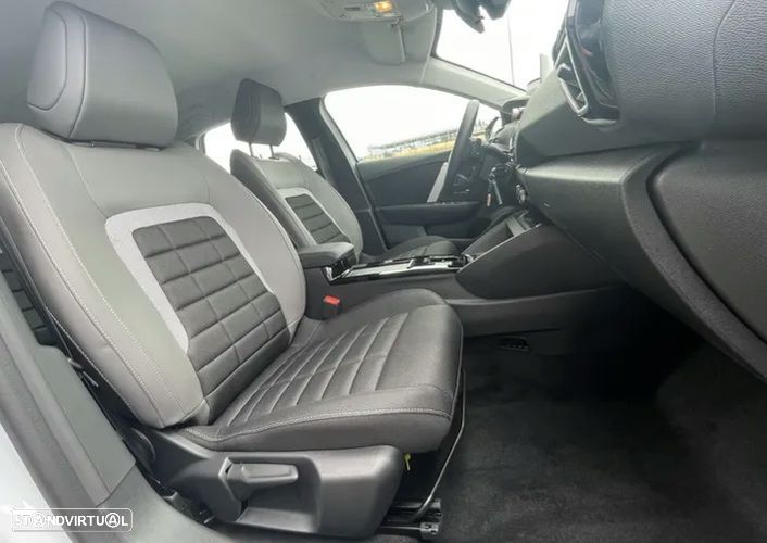 Citroën C4 1.2 PureTech Plus EAT8 - 21