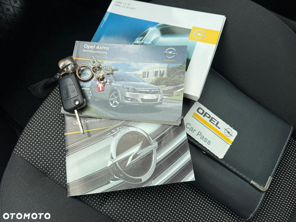 Opel Astra 1.6 Edition 111 Jahre - 39