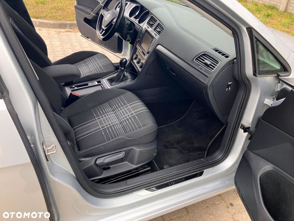 Volkswagen Golf 2.0 TDI BlueMotion Technology Lounge - 24