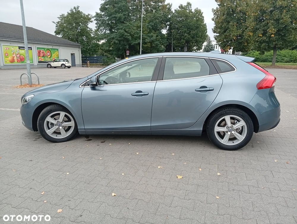 Volvo V40 D2 Kinetic - 11