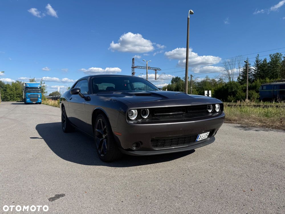 Dodge Challenger - 3