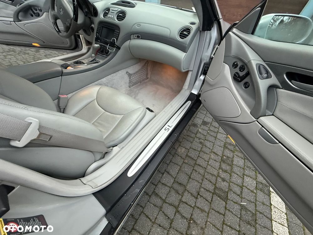 Mercedes-Benz SL 600 - 11