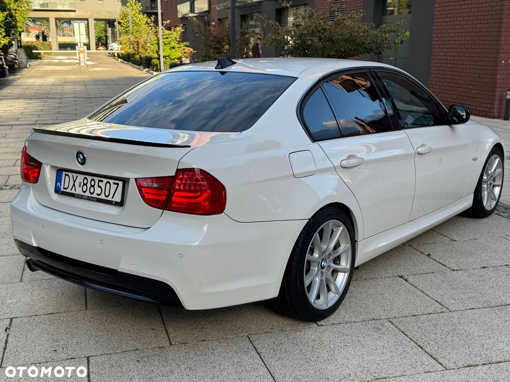 BMW Seria 3 320i - 12